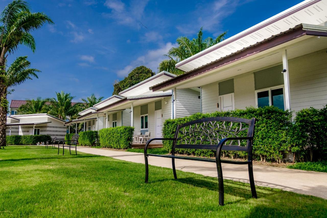 One Chumphon Hotel Exterior photo